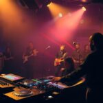 Live Music dan DJ Performance