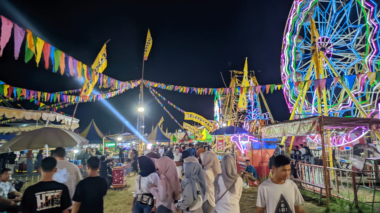 Tempat Nongkrong Malam di Bandung dengan Live Music: Rekomendasi Terbaik untuk Pengalaman Malam yang Seru