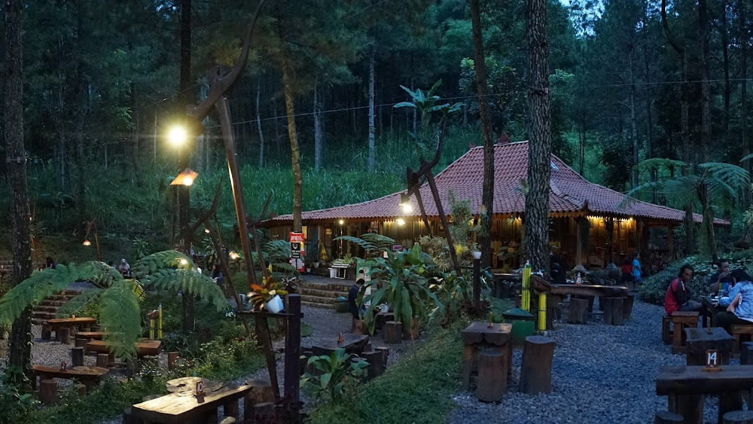 Cafe Malam Outdoor Dengan Suasana Cozy Di Semarang: Tempat Ideal Untuk Bersantai