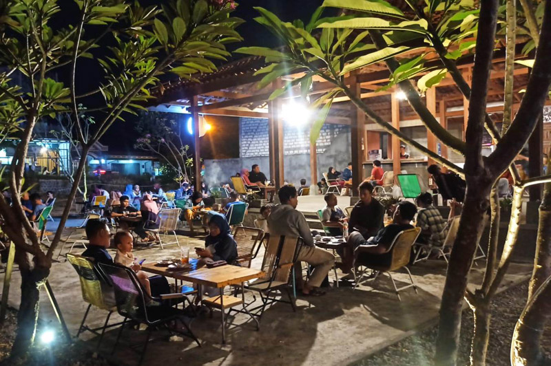 Tempat Nongkrong Malam Hits 2025: Rekomendasi Terbaik untuk Bersantai dan Bersosialisasi