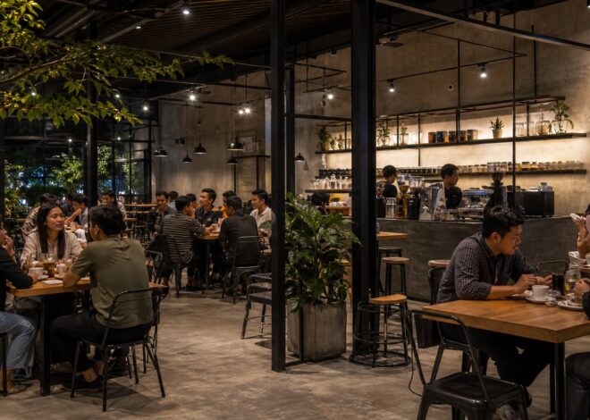 Kafe Malam Industrial Minimalis di Medan yang Ramai